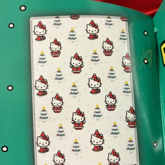 ONLY 1 LEFT! NWT 2023 HELLO KITTY PLUSH CHRISTMAS TREE CHRISTMAS THROW BLANKET - Picture 3 of 9